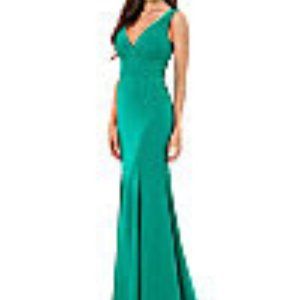 Carmen Marc Valvo Infusion V-Neck Mermaid Gown